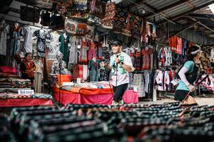 BIB: 
                            <button type="button" onclick="openModal(25581934)" class="btn btn-primary btn-sm float-right btn-popup" data-toggle="modal" data-target=".modal-high-quality">
                        <i class="fas fa-shopping-cart"></i> Add to Cart
                    </button>
                                            <button type="button" onclick="isThisMe(25581934, true)" class="btn btn-success btn-sm float-right btn-popup btn-isme hidden" data-toggle="tooltip" data-placement="bottom" title="นี่คือรูปของคุณใช่ไหม คลิกที่นี่เพื่อเอาเข้าอัลบั้ม">
                        <i class="fas fa-plus"></i> Add to album
                    </button>
                    <button type="button" onclick="isThisMe(25581934, false)" class="btn btn-warning btn-sm float-right btn-popup btn-isnotme hidden">
                        <i class="fas fa-ban"></i> Remove from album
                    </button>